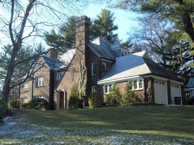 Ralph Willard House at 200 Clifton Street